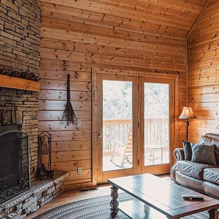 Bear'S Lair Villa Gatlinburg Esterno foto